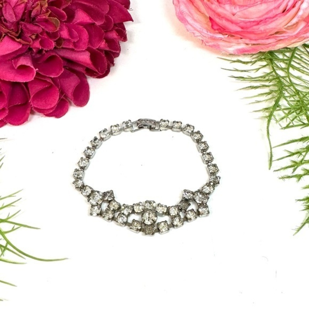 VINTAGE⚜️Crystal Embellished Cluster Tennis Bracelet